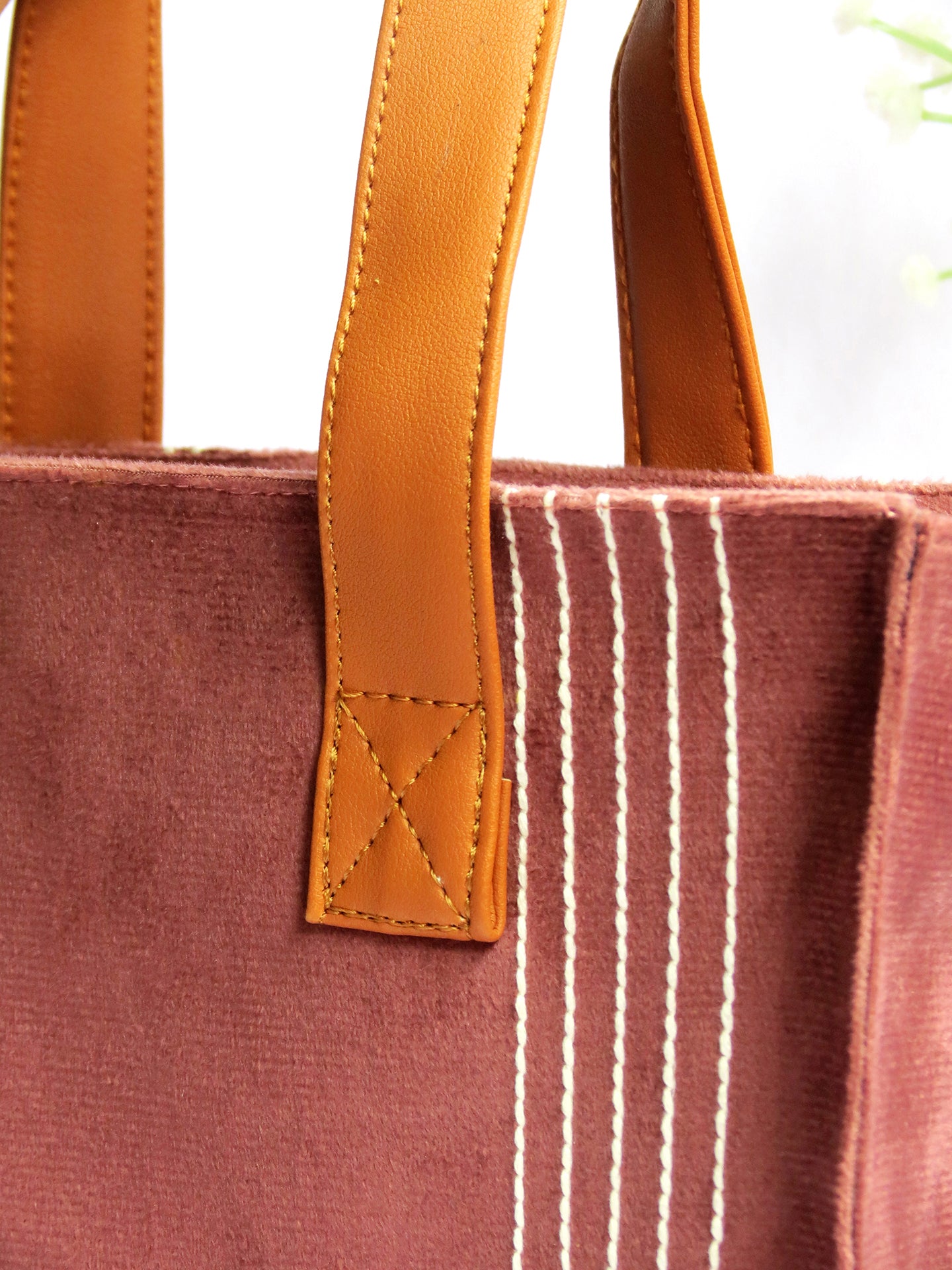 Velvet Tiffin Companion – Maroon Lunch Bag with Bottle Space