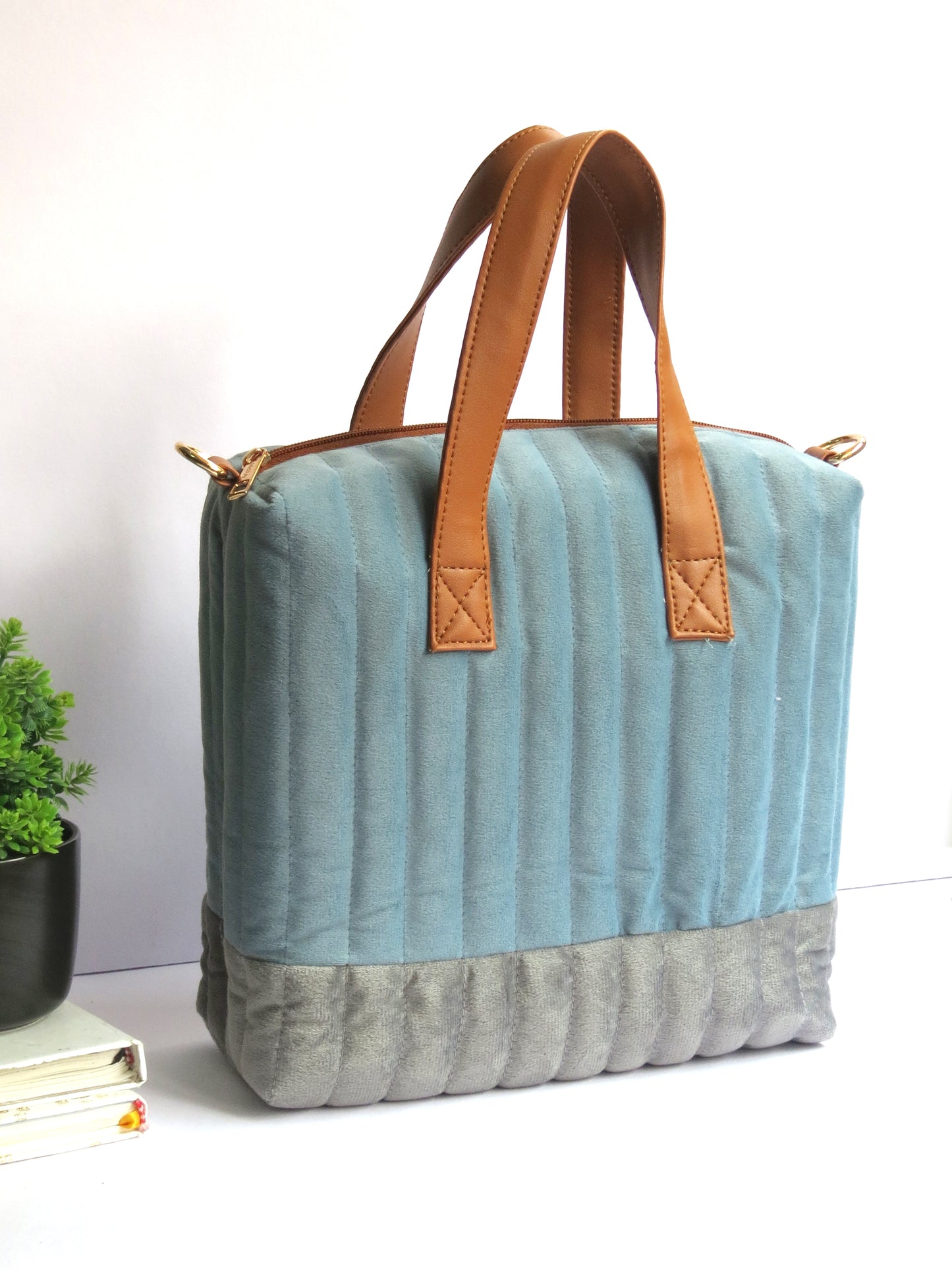 Quilted Velvet Lunch Bag for Women & Men