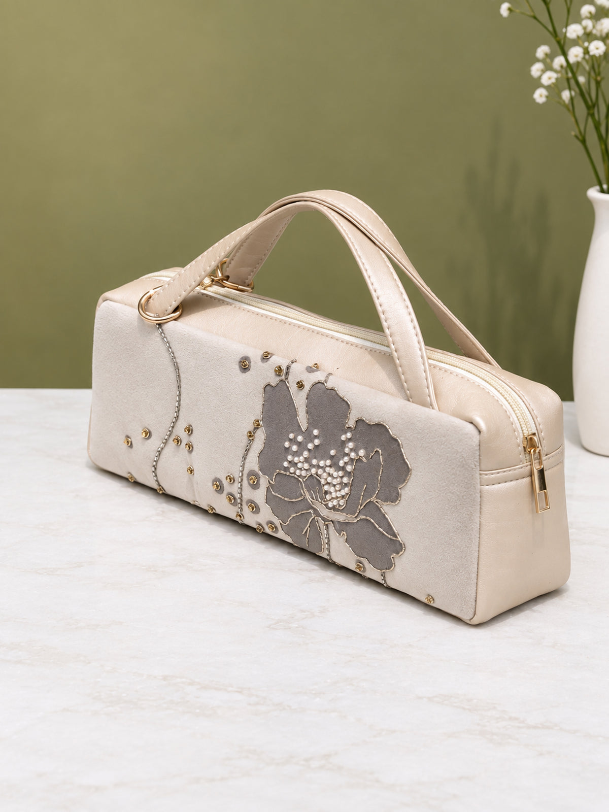The Art of Being Admired Clutch