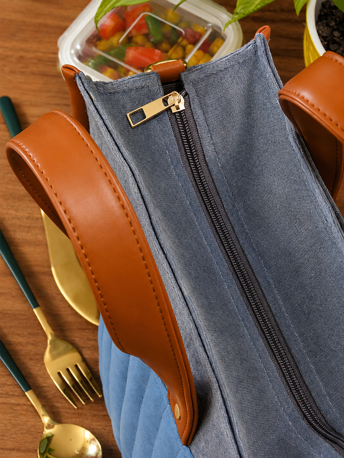 Blue Velvet Quilted Lunch Bag