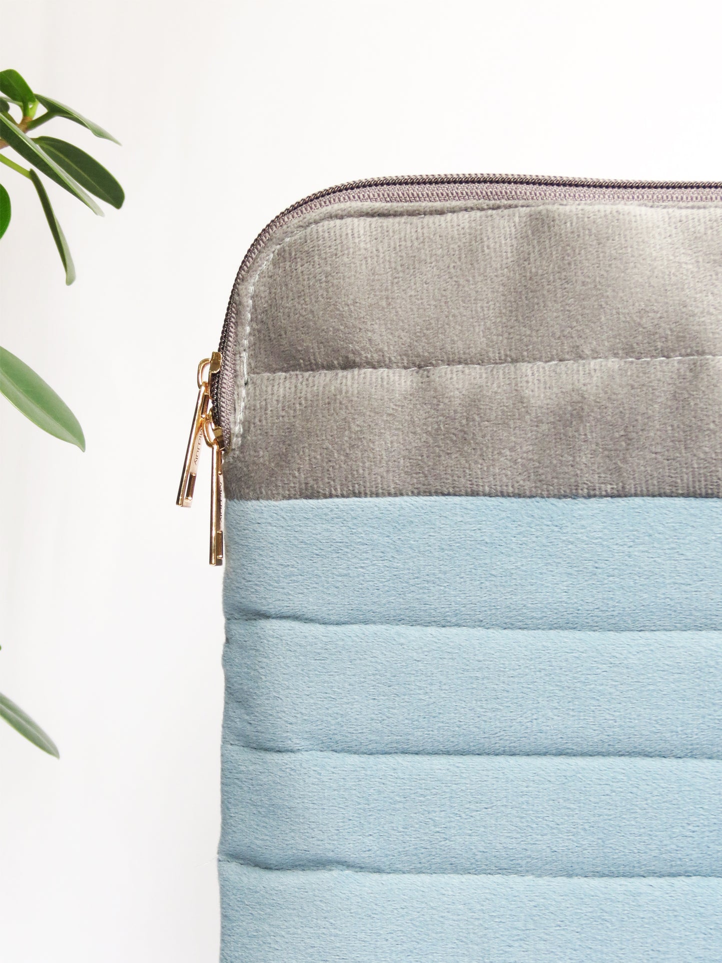 Velvet Laptop Sleeve – Blue