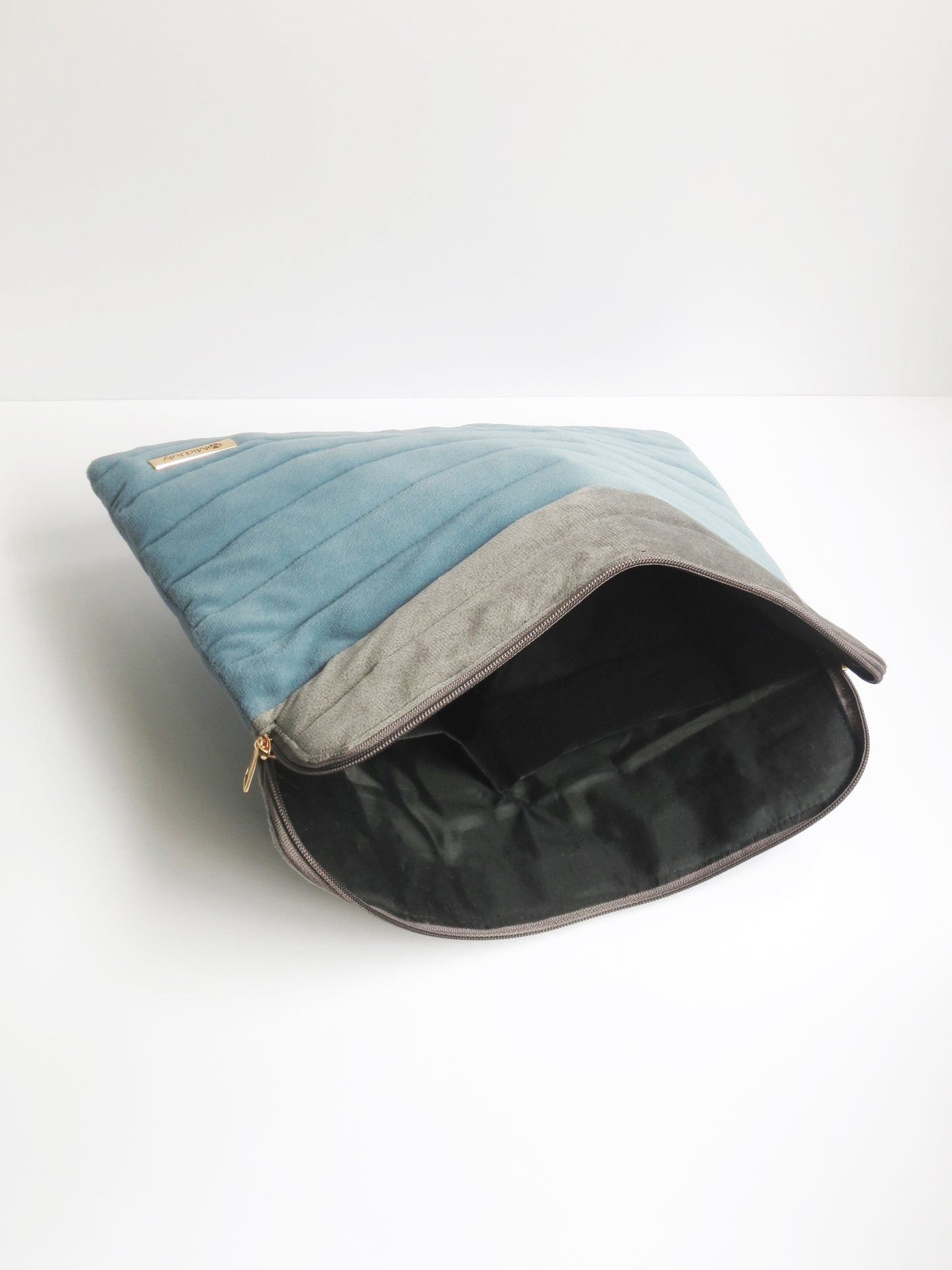 Velvet Laptop Sleeve – Blue