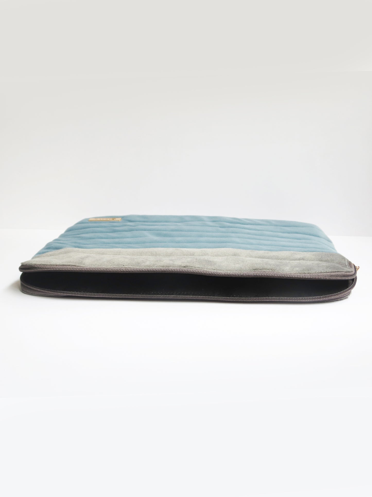 Velvet Laptop Sleeve – Blue