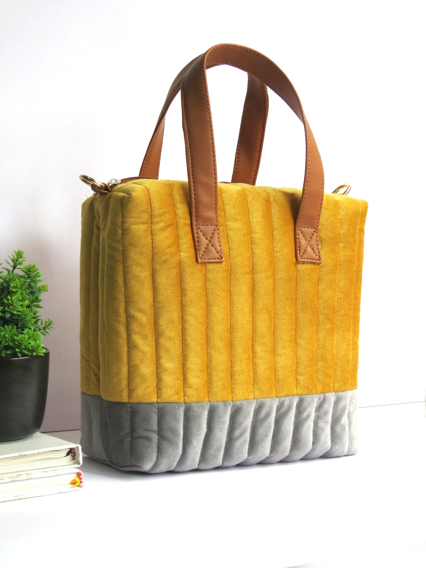 Quilted Lunch Bag for Office Women & Men