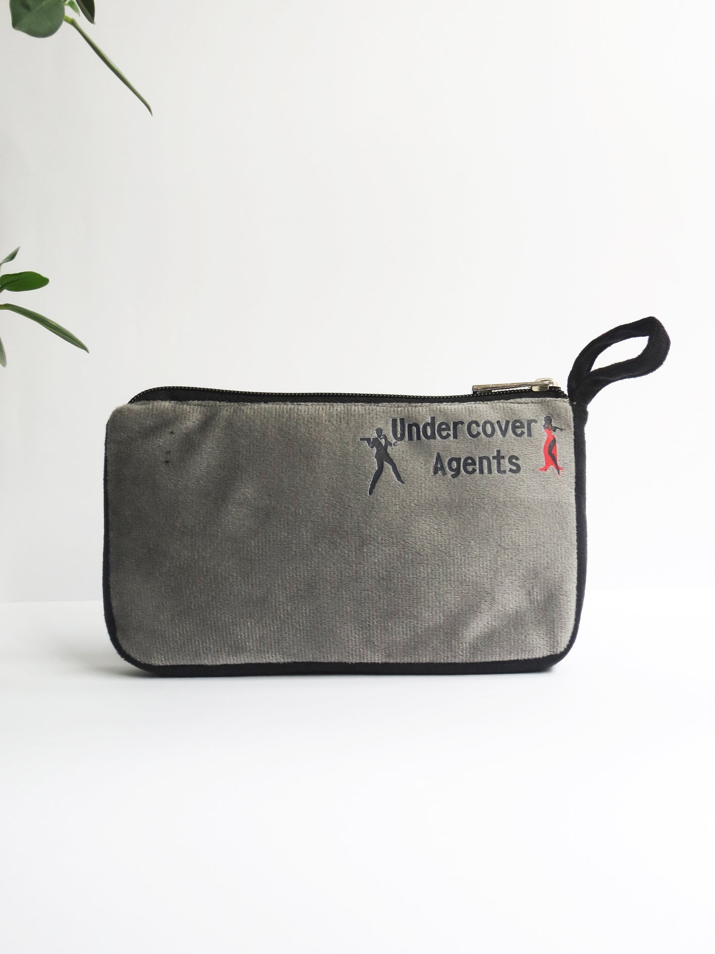 Undercover Agents Velvet Pouch Set of 2 – Grey