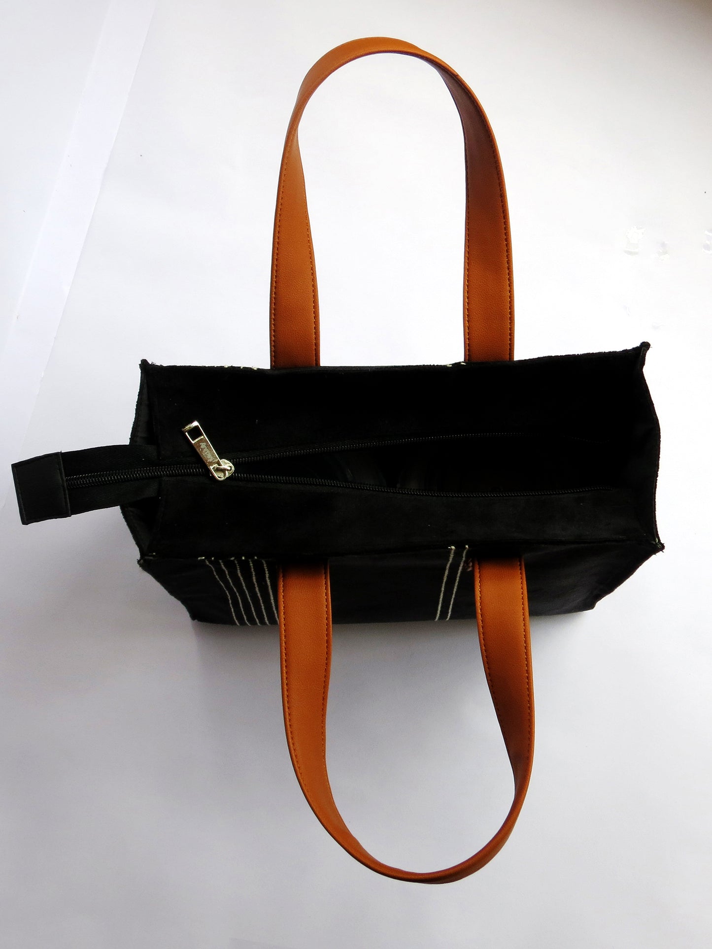 Velvet Lunch Bag for Office with Bottle Space – Reusable, Stylish & Spacious Tiffin Tote
